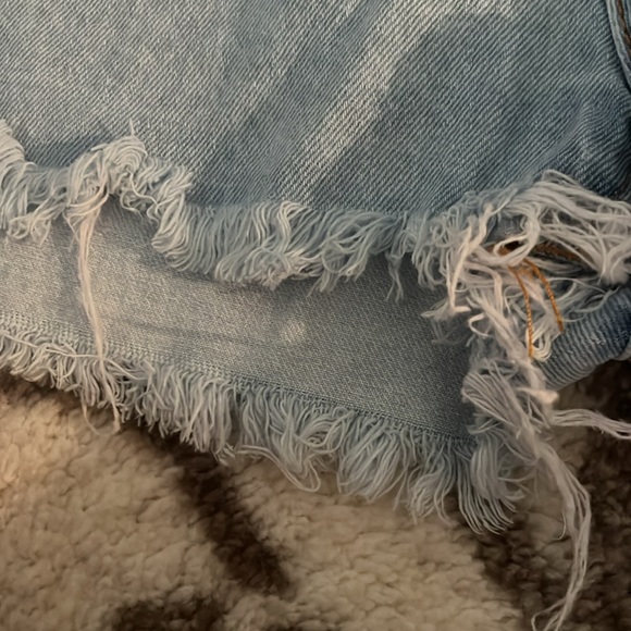 Light Washed Jean Short - Picture 3 of 4